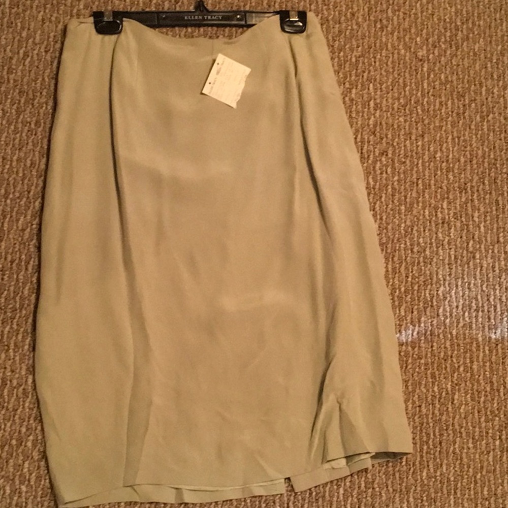 NWT, ELLEN TRACY SILK A-LINE SKIRT,Slit in back, Zipper rear, size 14,tagged.
